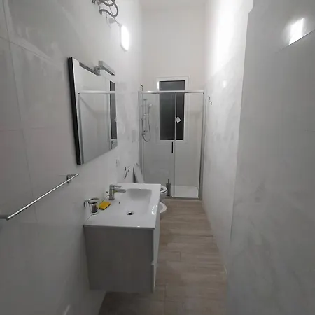 Alonzo Appartement *